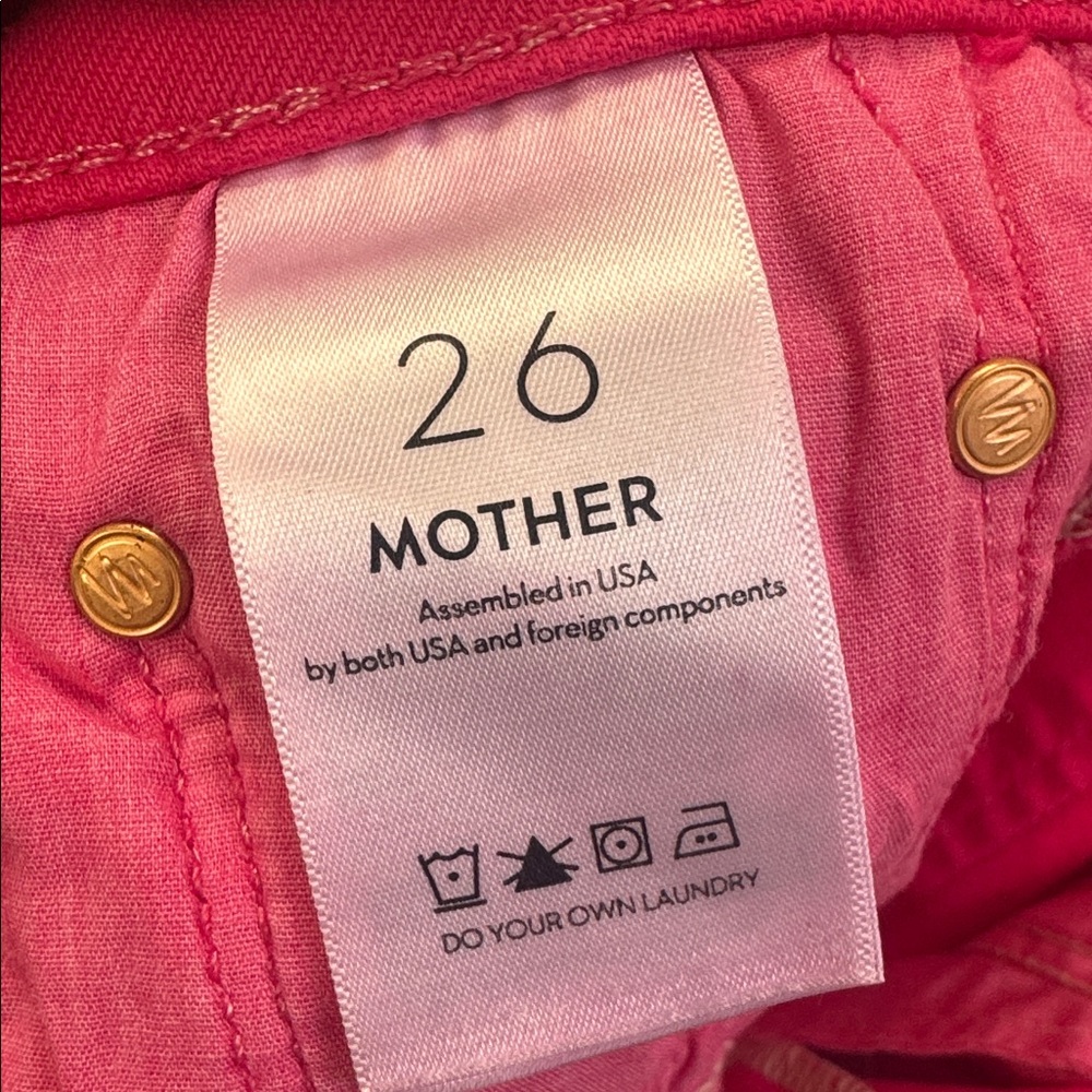 Mother The Insider Crop Step Fray in Play Date Raspberry Sorbet, size 26 - Picture 5 of 10